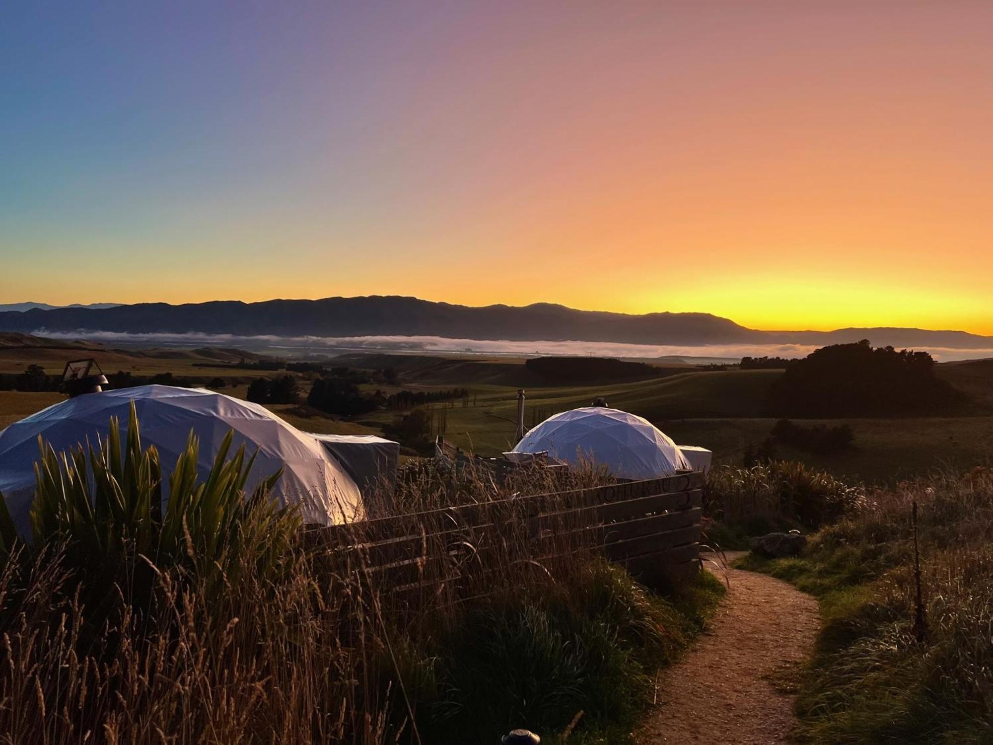 Valley Views Glamping Kurow Bagian luar foto